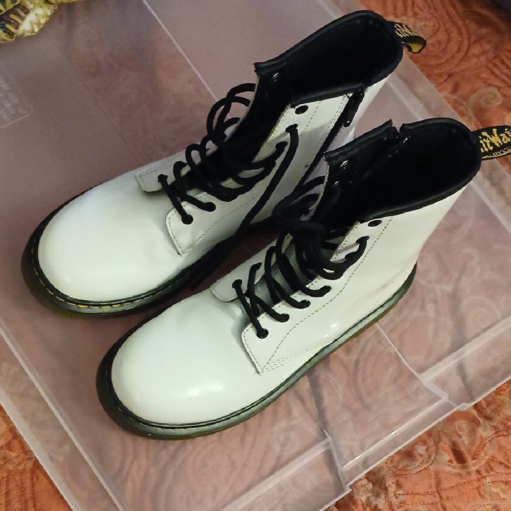 Dr. Martens White Leather Boots - Picture 1 of 6